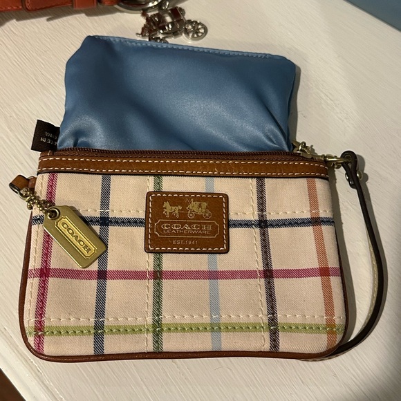 Coach Bleeker Tattersall Vintage Wristlet w/original Brass Hangtag - Picture 5 of 5